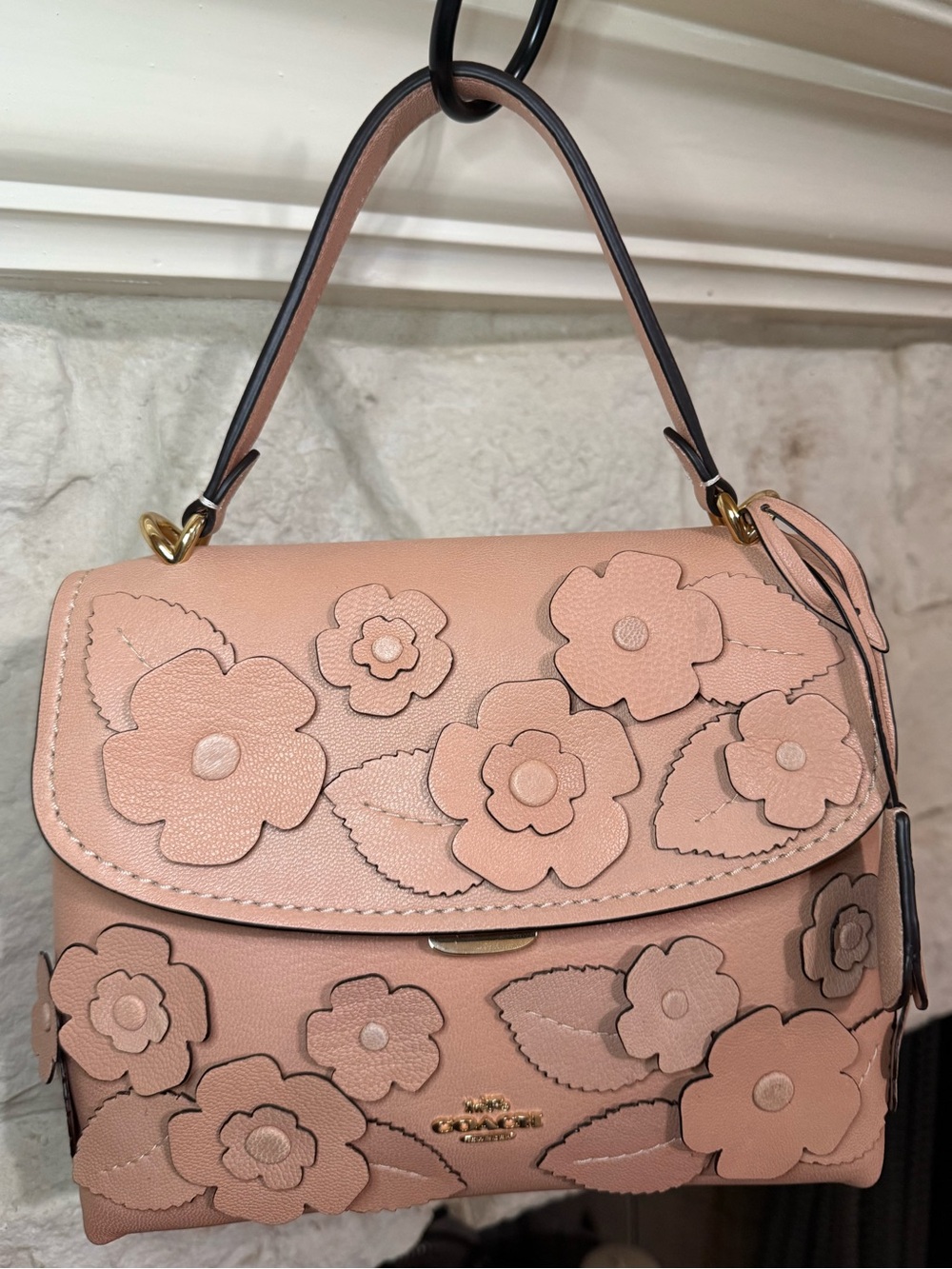 Coach Emory Top Handle Bag
With Floral Appliqué, with matching 2-in-1 wallet